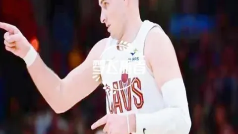 广岛三箭对阵横滨水手：巅峰对决，谁将称霸？